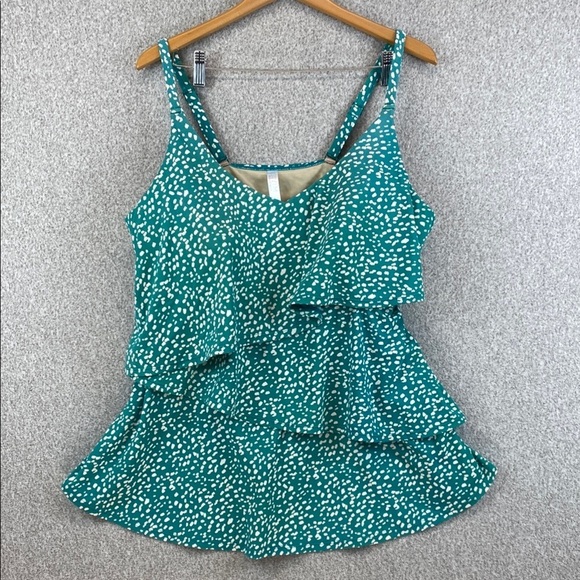 Cacique tankini swim top size 22 green with white spots resort tropical travel - Picture 1 of 8